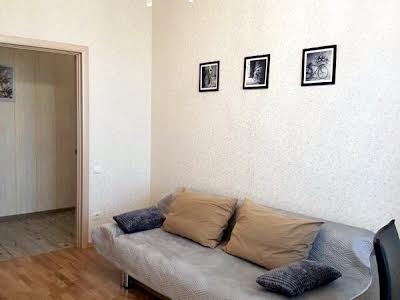 квартира за адресою Французький бульв., 60в