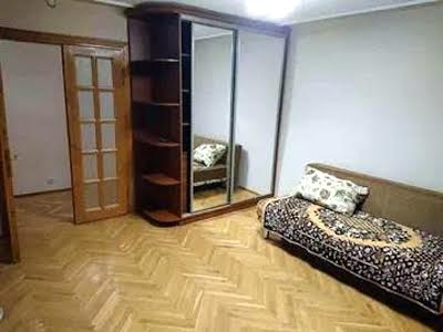 квартира за адресою Родини Крушельницьких вул., 10