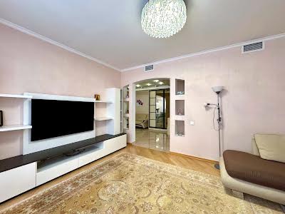 квартира за адресою Миколи Амосова вул., 4