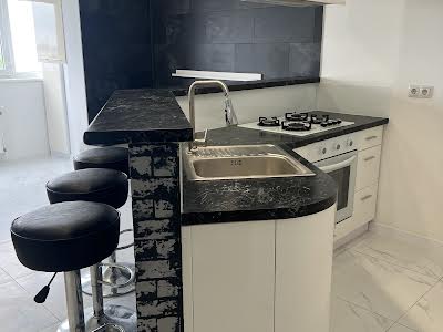 квартира за адресою Зелена вул., 115д