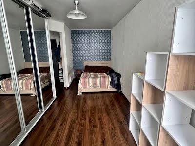 квартира за адресою Теплична вул., 48