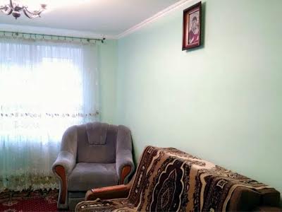 квартира за адресою Братів Дужих вул. (Володимира Комарова), 14а