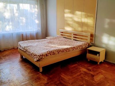 квартира за адресою Івана Миколайчука вул., 16