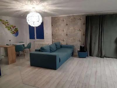 квартира за адресою Степана Руданського вул., 4-6