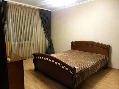 квартира по адресу Героев Днепра ул., 32-А