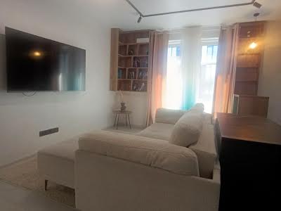 квартира за адресою Юліана Пелеша вул., 5