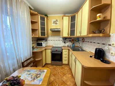 квартира по адресу Александра Мишуги ул., 1/4