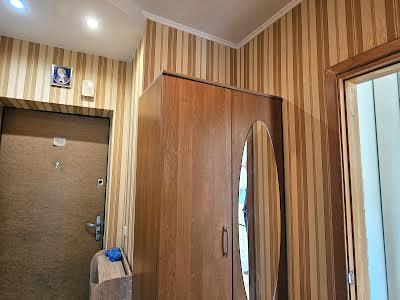 квартира за адресою Анни Ахматової вул., 35-А