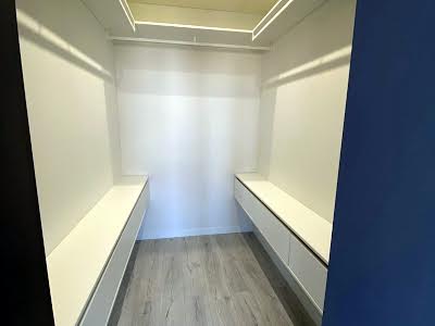 квартира за адресою Михайла Максимовича вул. (Онуфрія Трутенка), 32-Б