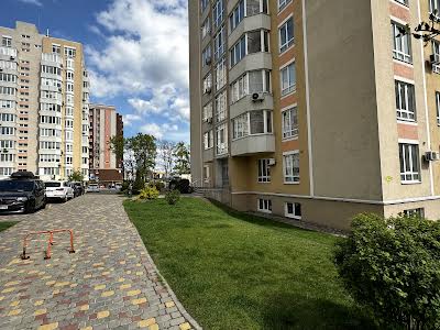 квартира за адресою с. Святопетрівське, Лесі Українки бульв., 14А