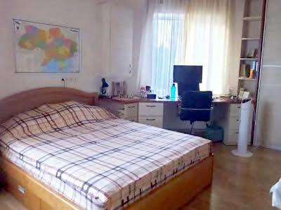 будинок за адресою Кленовая