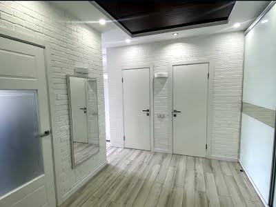 квартира за адресою Драгоманова вул., 2