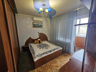 квартира по адресу Ревуцкого ул., 29