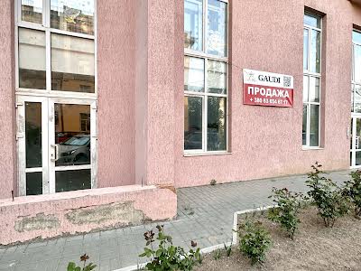 комерційна за адресою Водопровідна вул., 34