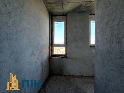 квартира за адресою Топольна вул., 4б