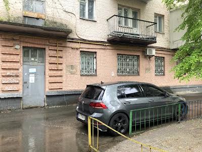 квартира за адресою Набережно-Хрещатицька вул., 3-А