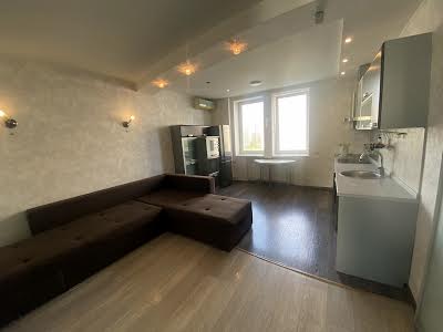квартира за адресою Драгоманова вул., 6-А