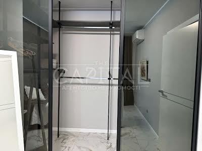 квартира за адресою Предславинська вул., 42
