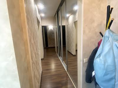 квартира за адресою Братства Тарасівців вул. (Декабристів), 9