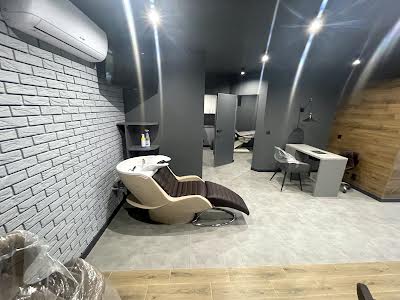 коммерческая по адресу Провулок Парковий, 2а