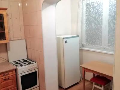 квартира за адресою Прирічна вул., 17-В