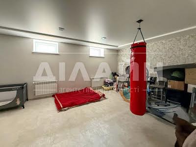 будинок за адресою Бородинська вул., 657