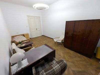 квартира по адресу Глубокая ул., 25