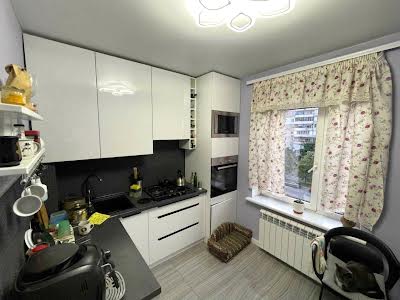 квартира за адресою Архітектора Вербицького вул., 34
