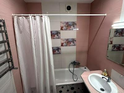квартира за адресою Юнаківа, 8