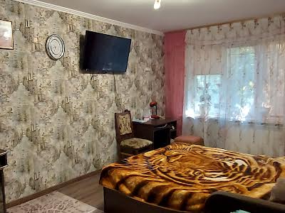 квартира за адресою Космонавтів, 77А