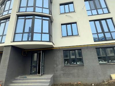 комерційна за адресою Захисників, 19