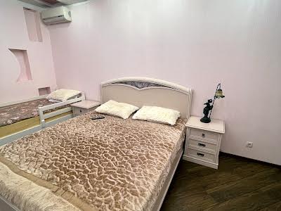 квартира за адресою Макіївська вул., 8
