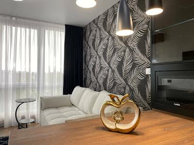 квартира за адресою Романа Левицького вул., 10