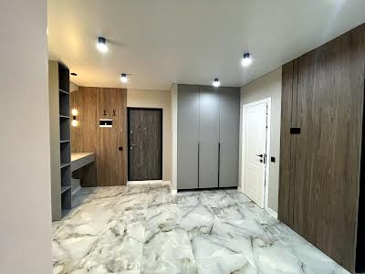 квартира по адресу Степана Бандеры ул., 72
