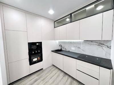 квартира по адресу Краснова ул., 3