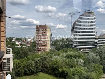 квартира за адресою Старонаводницька вул., 6-Б