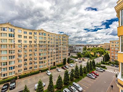 квартира за адресою Андрія Малишка вул. (Льва Толстого), 94