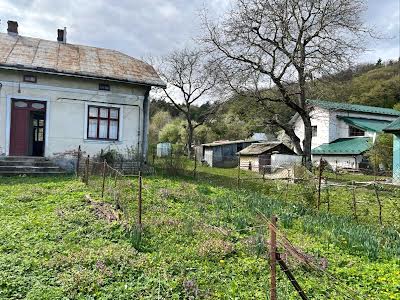 будинок за адресою с. Виннички, Виннички, 1