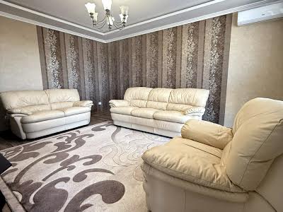 квартира по адресу Ивана Пулюя ул., 40