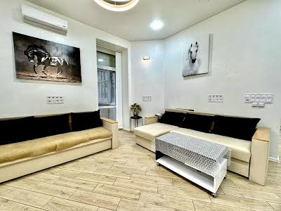 квартира за адресою Мала Житомирська вул., 5