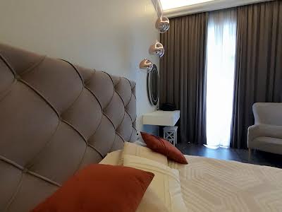 квартира за адресою Шота Руставелі вул., 24
