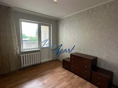 квартира за адресою Смілянська вул., 15а