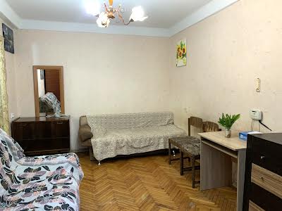 квартира за адресою Коломийський пров., 8