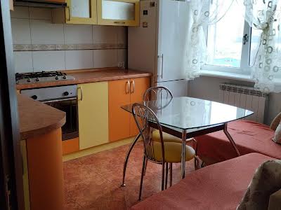 квартира за адресою Небесної Сотні просп. (Маршала Жукова), 32