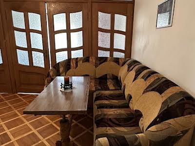квартира за адресою Анни Ахматової вул., 3-А