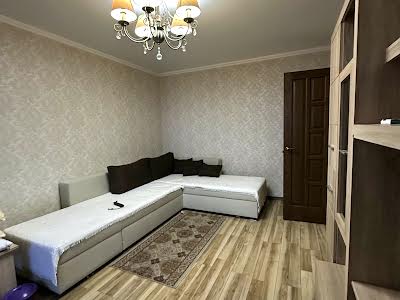 квартира за адресою Милославська вул., 16
