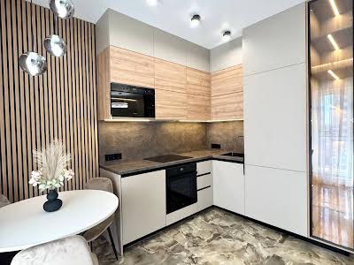 квартира за адресою Краснова вул., 3а
