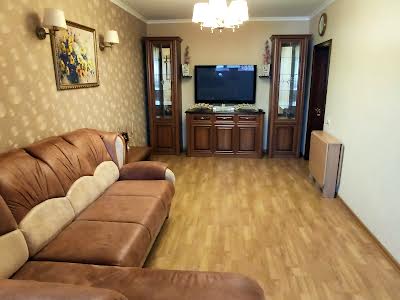 квартира за адресою Правди просп., 31а