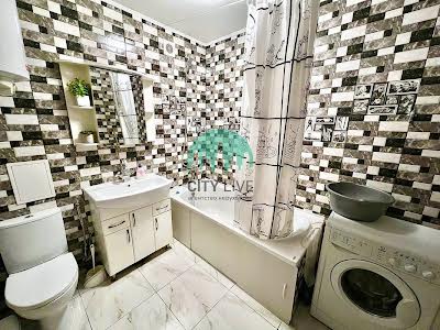 квартира по адресу Степана Бандеры ул., 6