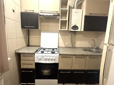 квартира за адресою Ракетна вул., 36